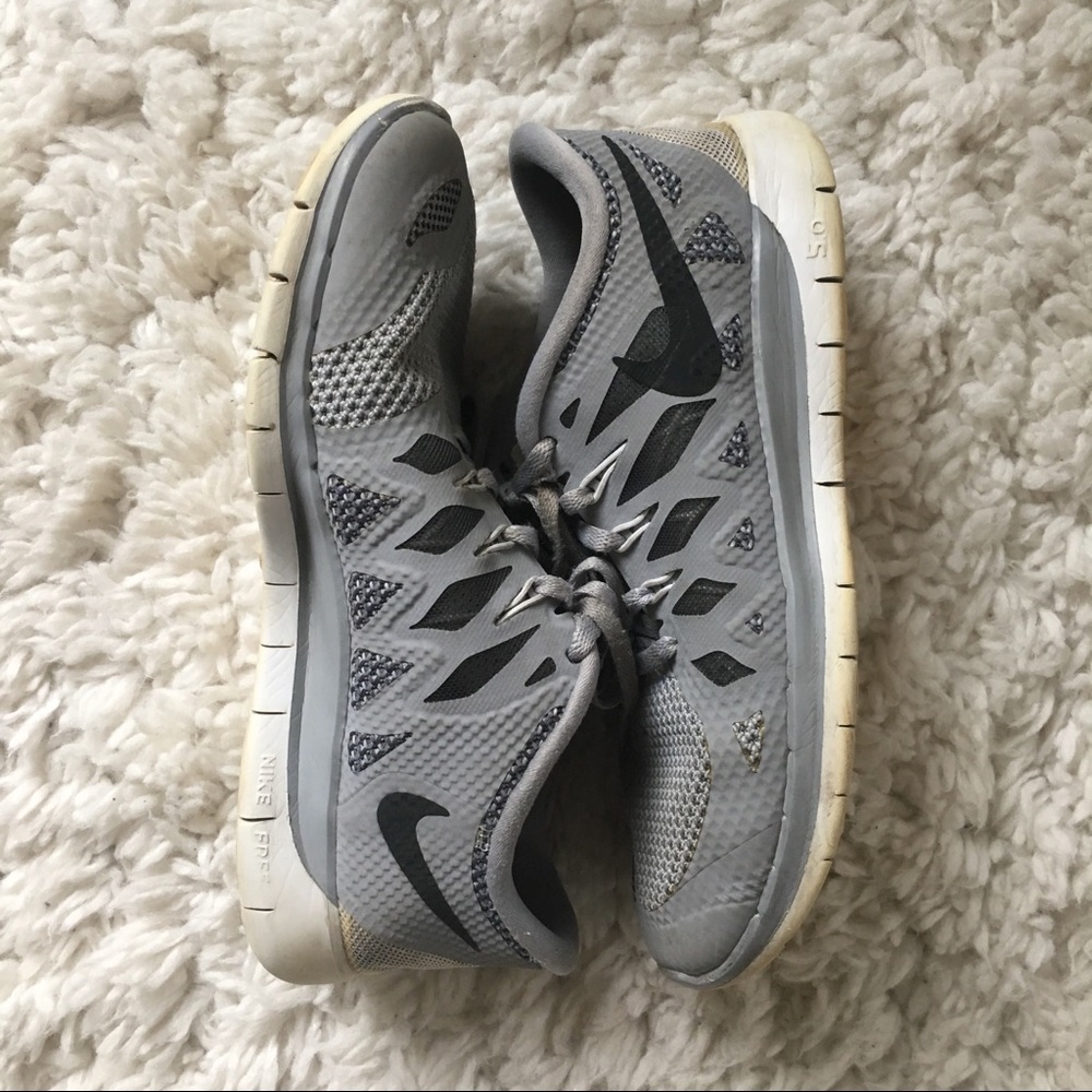 Gray Free Run 5.0